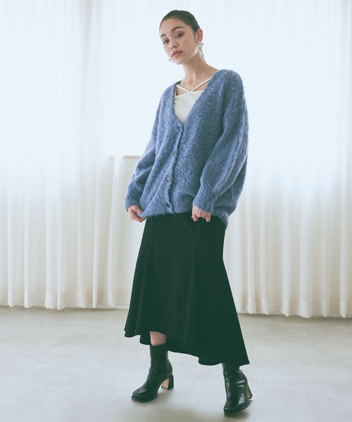 mysty woman(ミスティウーマン)の「ブークレーシャギーカーディガン 973366(カーディガン/ボレロ・レディース・ブルー/モカ/オフホワイト/ピンク系その他・FREE)」の15枚目の写真