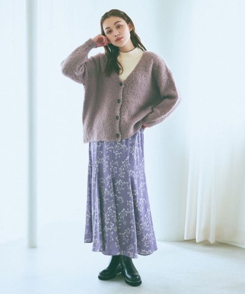 mysty woman(ミスティウーマン)の「ブークレーシャギーカーディガン 973366(カーディガン/ボレロ・レディース・ブルー/モカ/オフホワイト/ピンク系その他・FREE)」の11枚目の写真