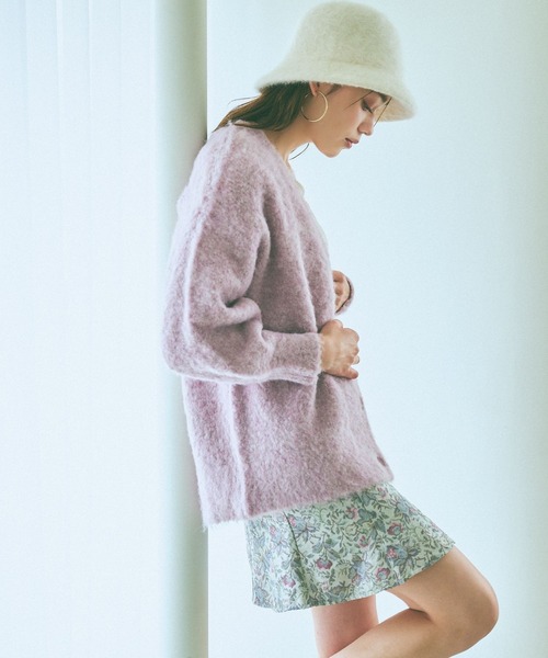 mysty woman(ミスティウーマン)の「ブークレーシャギーカーディガン 973366(カーディガン/ボレロ・レディース・ブルー/モカ/オフホワイト/ピンク系その他・FREE)」の16枚目の写真