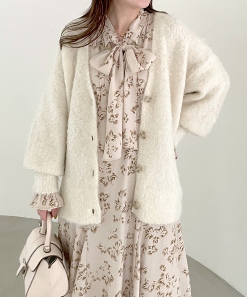 mysty woman(ミスティウーマン)の「ブークレーシャギーカーディガン 973366(カーディガン/ボレロ・レディース・ブルー/モカ/オフホワイト/ピンク系その他・FREE)」の20枚目の写真