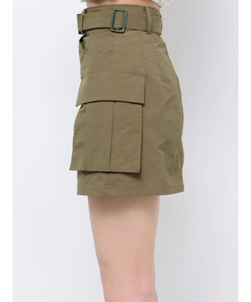 EVRIS（エヴリス）の「ベルトカーゴミニスカート（スカート・レディース・ブラック/カーキ・SMALL/MEDIUM）」の18枚目の写真