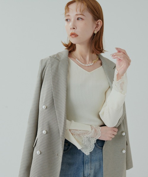 natural couture(ナチュラルクチュール)の「前後2WAY袖口レースリブニット(ニット/セーター・レディース・グレイッシュベージュ/オフホワイト/ブラック/ネイビー/ラベンダー/オレンジ・FREE)」の10枚目の写真