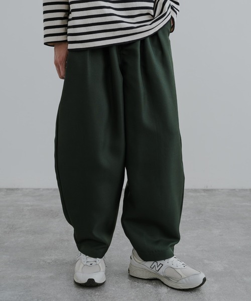 Rocky Monroe(ロッキーモンロー)の「ドレープ ワイドバルーンパンツ(その他パンツ・メンズ・チャコールグレー/ダークグリーン/ネイビー/ブラック・M/L/S)」の2枚目の写真