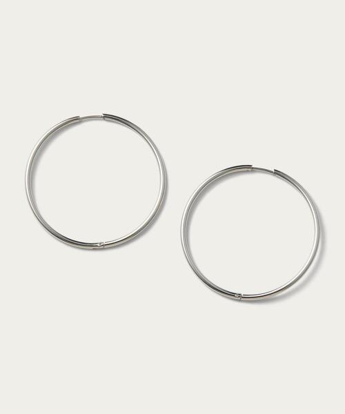 BEAUTY&YOUTH UNITED ARROWS(ビューティーアンドユースユナイテッドアローズ)の「メタルスマートビッグフープピアス(ピアス(両耳用)・レディース・シルバー/ゴールド・FREE)」の2枚目の写真