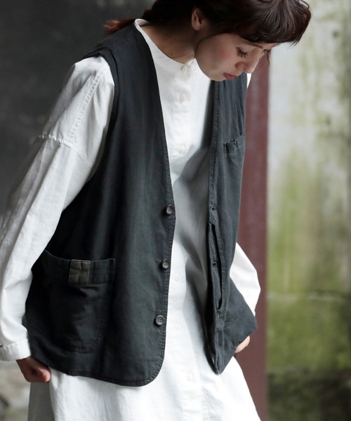 soulberry（ソウルベリー）の「靴みがきのマルコのお仕事ベスト（ベスト・レディース・ブラック・L/4L/LL/3L/M）」の3枚目の写真