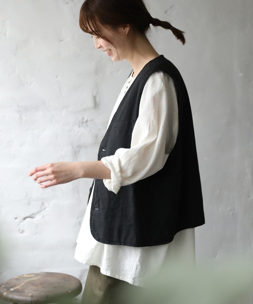 soulberry（ソウルベリー）の「靴みがきのマルコのお仕事ベスト（ベスト・レディース・ブラック・L/4L/LL/3L/M）」の14枚目の写真