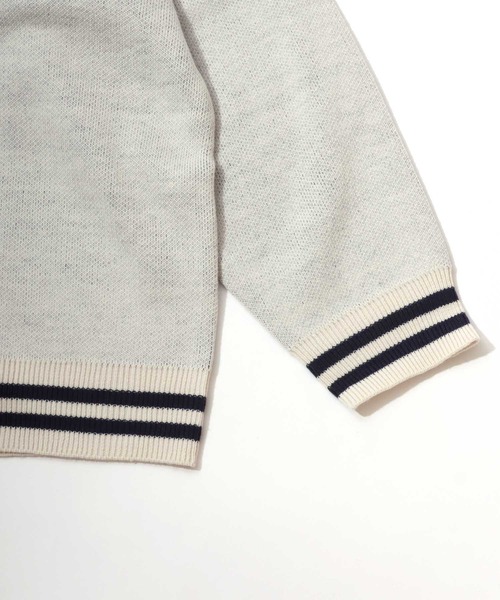 Disney(ディズニー)の「Disney(ディズニー)キャラクタージャガード編みニットセーター/ミッキーマウス・ミニーマウス・ドナルドダック・チップとデール(ニット/セーター・レディース・グレー/ネイビー/アイボリー/マスタード・L/M)」の10枚目の写真