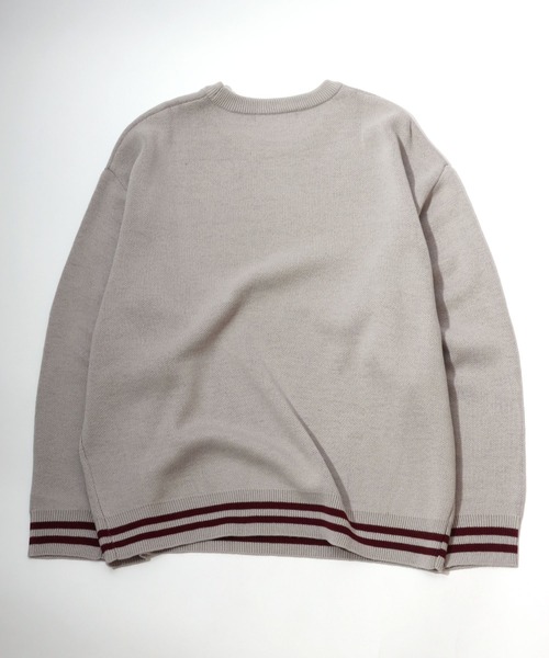 Disney(ディズニー)の「Disney(ディズニー)キャラクタージャガード編みニットセーター/ミッキーマウス・ミニーマウス・ドナルドダック・チップとデール(ニット/セーター・レディース・グレー/ネイビー/アイボリー/マスタード・L/M)」の6枚目の写真