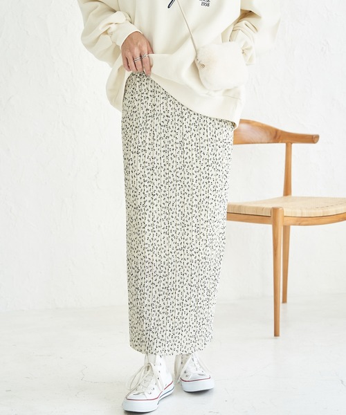 ROPE' PICNIC（ロペピクニック）の「アソートプリーツスカート（スカート・レディース・チャコールグレー/ブルー/ブラック/オフホワイト・40/38）」の13枚目の写真