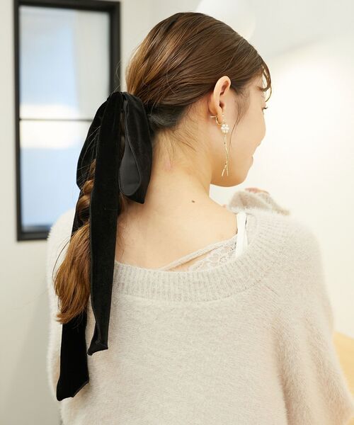 MAJESTIC LEGON(マジェスティックレゴン)の「ベロアリボンゴム(ヘアゴム・レディース・ブラック・FREE)」の6枚目の写真