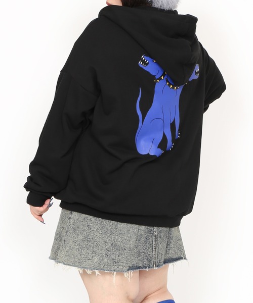 美品PUNYUS プニュズアノラックパーカー　ブラック PUNYUS（プニュズ）の「フード刺繍パーカー（パーカー）」 - WEAR