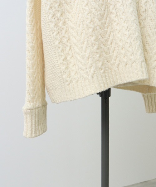 NARU FACTORY（ナルファクトリー）の「ラムウール アラン柄ハイネックニット（ニット/セーター・レディース・アイボリー・FREE）」の10枚目の写真