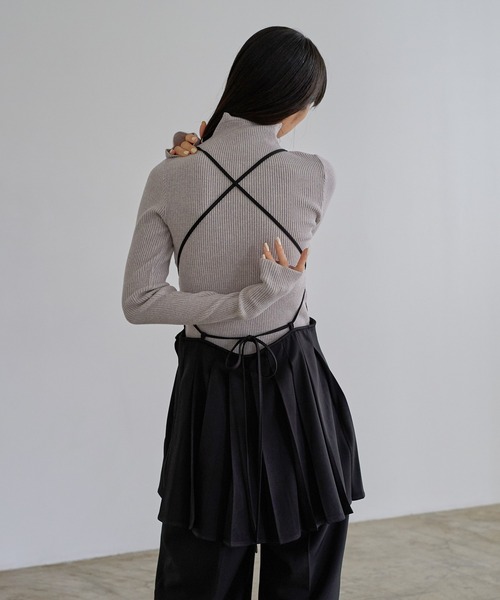 Abor（アボア）の「【Abor】エプロンプリーツミニドレス（ワンピース・レディース・ブラック/カーキ・FREE）」の8枚目の写真