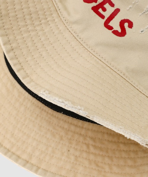 Palm Angels（パームエンジェルス）の「SEASONAL LOGO BUCKET HAT（ハット・メンズ・ホワイト・ONE SIZE）」の2枚目の写真