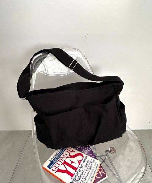 WEGO（ウィゴー）の「WEGO/立体ポケットキャンバスショルダー（ショルダーバッグ・レディース・ブラック/ナチュラル/ダークグレー/ライトインディゴブルー・FREE）」の15枚目の写真