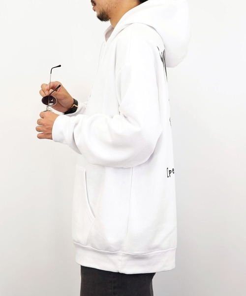SMILEY FACE（スマイリーフェイス）の「【GROOVY STORE】SMILEY FACE オーバーサイズ別注スウェットパーカー裏起毛（パーカー・メンズ・ロイヤルブルー/ホワイト/ブラック・M/L/LL）」の9枚目の写真