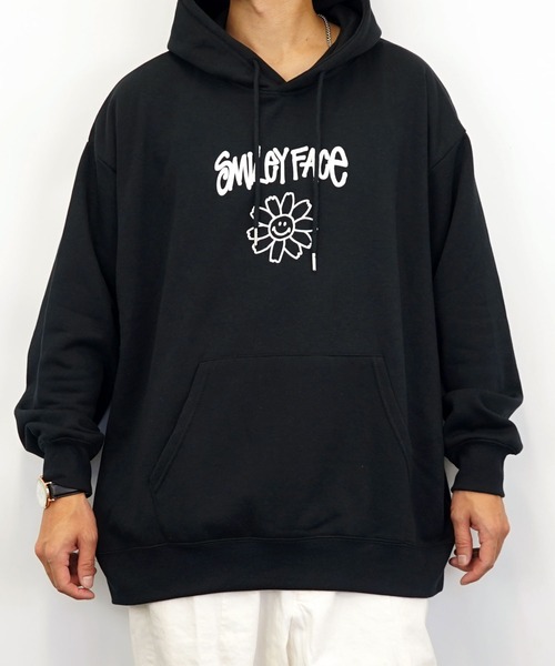 SMILEY FACE（スマイリーフェイス）の「【GROOVY STORE】SMILEY FACE オーバーサイズ別注スウェットパーカー裏起毛（パーカー・メンズ・ロイヤルブルー/ホワイト/ブラック・M/L/LL）」の13枚目の写真
