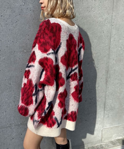 CIAOPANIC(チャオパニック)の「フラワージャガード起毛ニットカーディガン(カーディガン/ボレロ・レディース・アイボリー/ブラック/ブラウン・FREE)」の8枚目の写真