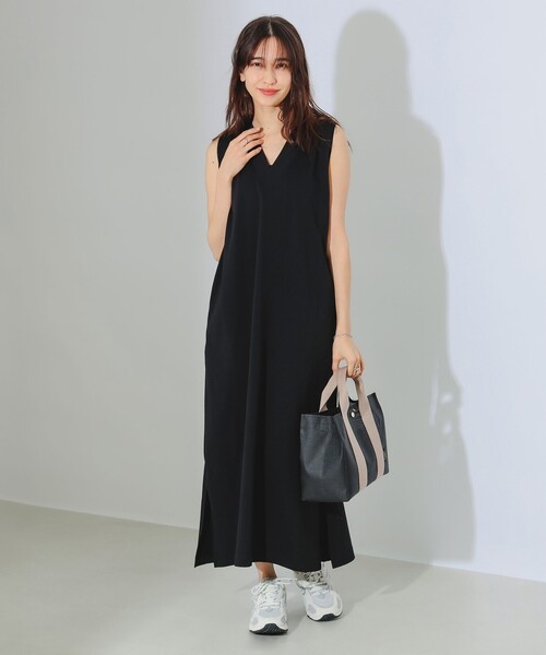 B:MING by BEAMS（ビーミングバイビームス）の「B:MING by BEAMS / Vネック マキシ ワンピース（ワンピース・レディース・ブルー系その他2/ブラック/カーキ・SMALL/MEDIUM）」の7枚目の写真