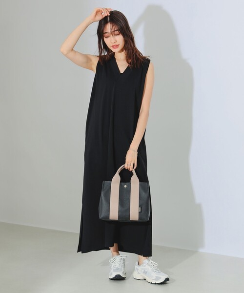 B:MING by BEAMS（ビーミングバイビームス）の「B:MING by BEAMS / Vネック マキシ ワンピース（ワンピース・レディース・ブルー系その他2/ブラック/カーキ・SMALL/MEDIUM）」の8枚目の写真