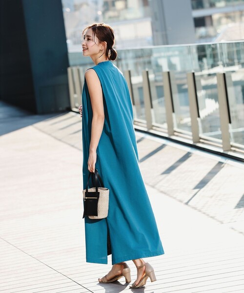 B:MING by BEAMS（ビーミングバイビームス）の「B:MING by BEAMS / Vネック マキシ ワンピース（ワンピース・レディース・ブルー系その他2/ブラック/カーキ・SMALL/MEDIUM）」の14枚目の写真