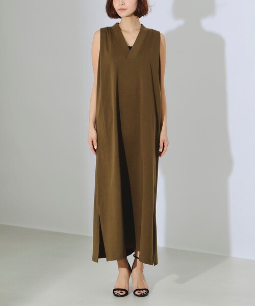 B:MING by BEAMS（ビーミングバイビームス）の「B:MING by BEAMS / Vネック マキシ ワンピース（ワンピース・レディース・ブルー系その他2/ブラック/カーキ・SMALL/MEDIUM）」の19枚目の写真