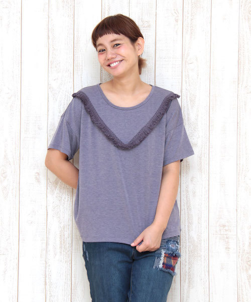 チチカカ(チチカカ)の「フリンジカットソ-Tシャツ フリンジアイテム(Tシャツ/カットソー・レディース・ワインレッド/ネイビー/カーキ/オフホワイト・FREE)」の1枚目の写真