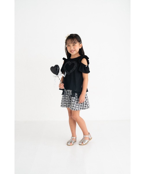 nino（ニノ）の「ハートフリルTシャツ（Tシャツ/カットソー・キッズ・ブラック/ホワイト/ピンク・90cm/100cm/110cm/120cm）」の6枚目の写真