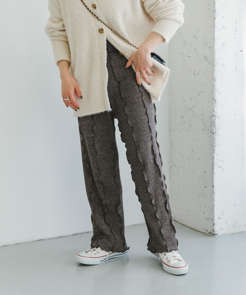 ITEMS URBANRESEARCH(アイテムズ アーバンリサーチ)の「ウラキモウメローリブパンツ(その他パンツ・レディース・ブラック/ブラウン・FREE)」の1枚目の写真