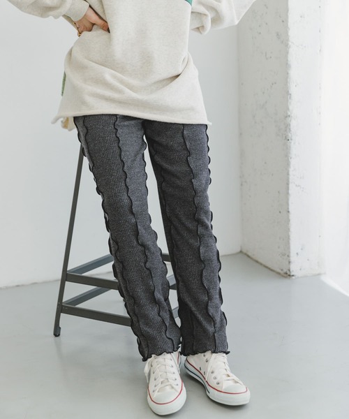 ITEMS URBANRESEARCH(アイテムズ アーバンリサーチ)の「ウラキモウメローリブパンツ(その他パンツ・レディース・ブラック/ブラウン・FREE)」の4枚目の写真