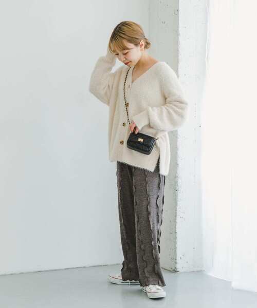 ITEMS URBANRESEARCH(アイテムズ アーバンリサーチ)の「ウラキモウメローリブパンツ(その他パンツ・レディース・ブラック/ブラウン・FREE)」の10枚目の写真