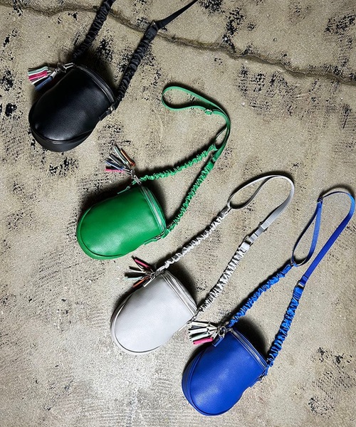 Magine（マージン）の「cheek:egg pouch shoulder チーク エッグポーチショルダー（ショルダーバッグ・レディース・グリーン/アイボリー/ブルー/ブラック・FREE）」の6枚目の写真