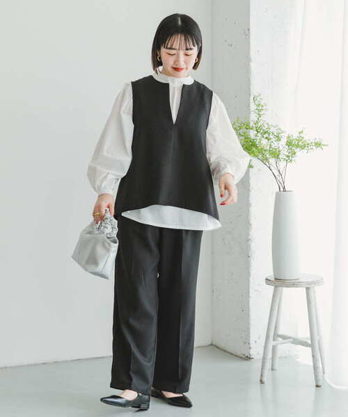 ITEMS URBANRESEARCH(アイテムズ アーバンリサーチ)の「フレアトップス×イージーパンツセット(パンツドレス・レディース・ライトベージュ/ブラック・FREE)」の11枚目の写真