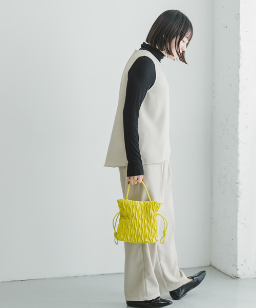 ITEMS URBANRESEARCH(アイテムズ アーバンリサーチ)の「フレアトップス×イージーパンツセット(パンツドレス・レディース・ライトベージュ/ブラック・FREE)」の4枚目の写真