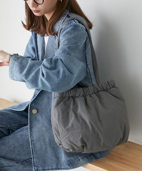 BONLECILL(ボンルシール)の「ナイロンラウンドバッグ(トートバッグ・レディース・ベージュ/ブラック/アイボリー/カーキ/チャコールグレー・FREE)」の18枚目の写真