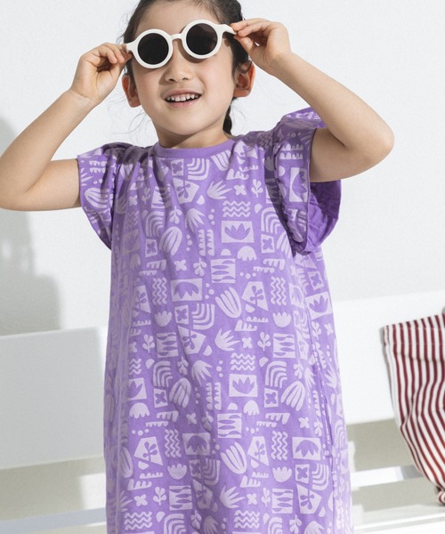 pairmanon（ペアマノン）の「【リンクコーデ】オリジナル総柄プリント 肩フリルTシャツワンピース（ワンピース・キッズ・パープル/ストライプ/ピンク/ライトブルー・110/120/130/90/100/140/150）」の15枚目の写真