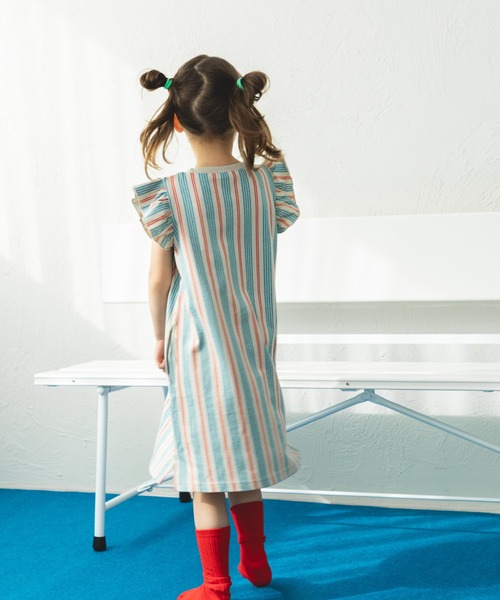 リンクコーデ】オリジナル総柄プリント 肩フリルTシャツ