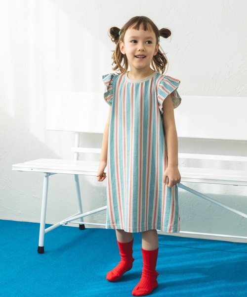 pairmanon（ペアマノン）の「【リンクコーデ】オリジナル総柄プリント 肩フリルTシャツワンピース（ワンピース・キッズ・パープル/ストライプ/ピンク/ライトブルー・110/120/130/90/100/140/150）」の5枚目の写真