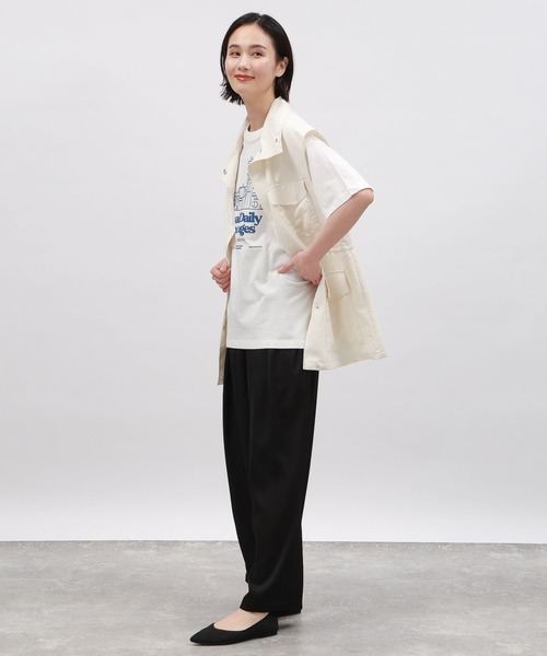 LAKOLE（ラコレ）の「フラワーモチーフプリントＴ / 112102（Tシャツ/カットソー・レディース・クリーム/チャコールグレー/オフホワイト・MEDIUM/SMALL）」の5枚目の写真