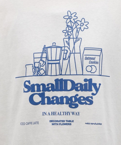 LAKOLE（ラコレ）の「フラワーモチーフプリントＴ / 112102（Tシャツ/カットソー・レディース・クリーム/チャコールグレー/オフホワイト・MEDIUM/SMALL）」の22枚目の写真