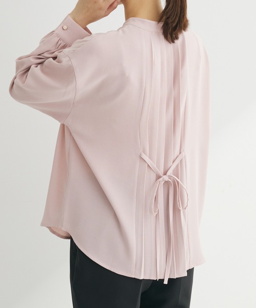 ELENCARE DUE（エレンカーレデュエ）の「・ELENCARE　DUE　バックプリーツブラウス（シャツ/ブラウス・レディース・ネイビー/ピンク/オフホワイト/グレー・FREE）」の4枚目の写真