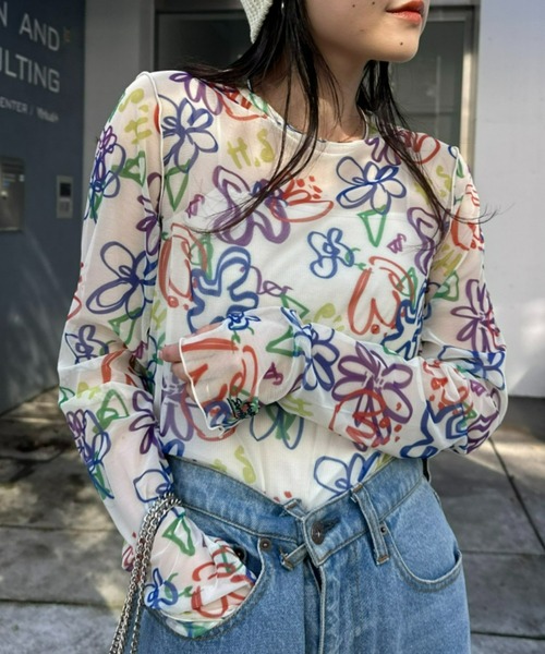HELLO.SANFRANCISCO(ハローサンフランシスコ)の「≪新色追加≫【HELLO.SANFRANCISCO】ハンドペイントプリントシアーTEE(Tシャツ/カットソー・レディース・オレンジ/アイボリー/ブラック/ブルー/ホワイト/パープル・ONE SIZE)」の3枚目の写真