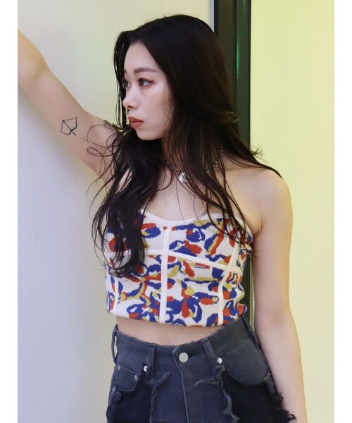 EVRIS（エヴリス）の「コルセットデザインジャガードビスチェ（チューブトップ・レディース・ホワイト/ブラック・FREE）」の22枚目の写真