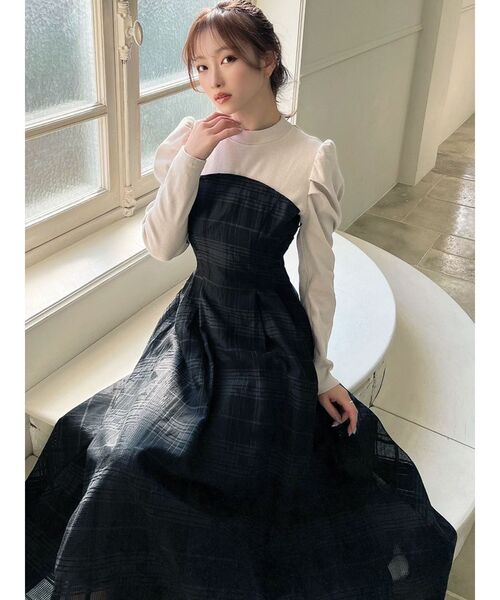 ❗️タイムセール中❗️リゼクシー　シャイニーフレアワンピース　オフショル　黒 RESEXXY（リゼクシー）の「チェックレイヤードフレアワンピース
