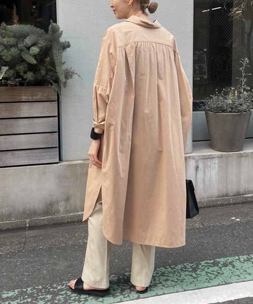 audrey and john wad（オードリーアンドジョンワッド）の「【Audrey and John Wad】ドロップショルダーシャツワンピース  -洗濯機洗い可-（シャツワンピース・レディース・ベージュ/オフホワイト・FREE）」の7枚目の写真