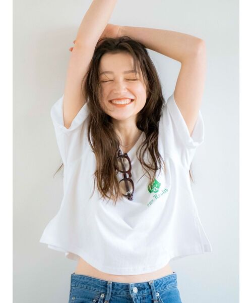 Russell Athletic（ラッセルアスレティック）の「RUSSELL別注 ロゴTee（Tシャツ/カットソー・レディース・オフホワイト/ブルー/ベージュ・FREE）」の17枚目の写真