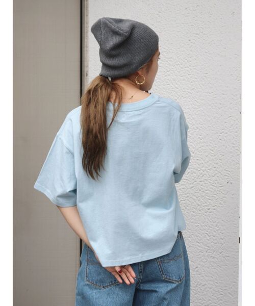 Russell Athletic（ラッセルアスレティック）の「RUSSELL別注 ロゴTee（Tシャツ/カットソー・レディース・オフホワイト/ブルー/ベージュ・FREE）」の5枚目の写真