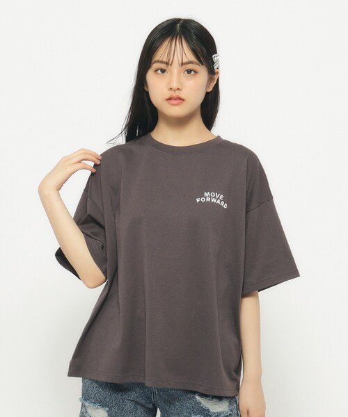 PINK-latte(ピンクラテ)の「◆【130cmあり】人気のピンクマテTシャツ(Tシャツ/カットソー・キッズ・ピンク系/オフホワイト/チャコールグレー・16/15 /14/13)」の5枚目の写真