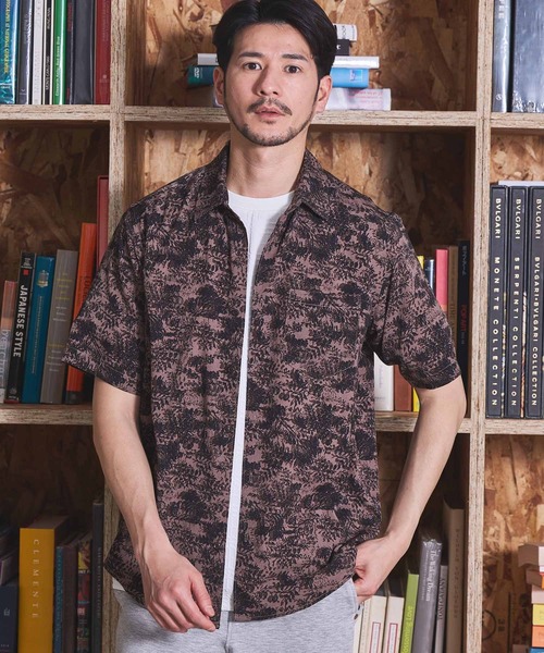 UNION STATION（ユニオンステーション）の「オリエンタル柄プリントレギュラーカラー半袖シャツ（シャツ/ブラウス・メンズ・チャコールグレー/オフホワイト・LL/L/M）」の4枚目の写真