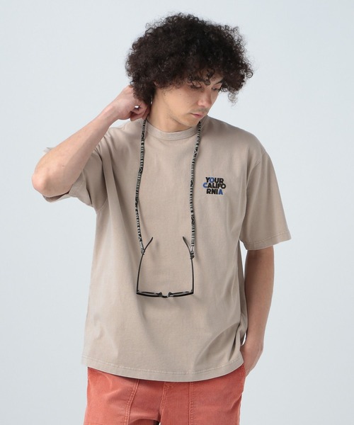 BAYFLOW(ベイフロー)の「SNOWワンポイント刺繍Tシャツ(Tシャツ/カットソー・メンズ・ベージュ/チャコール/ピンク/オフホワイト/ライトグリーン/サックスブルー・MEDIUM/LARGE)」の3枚目の写真